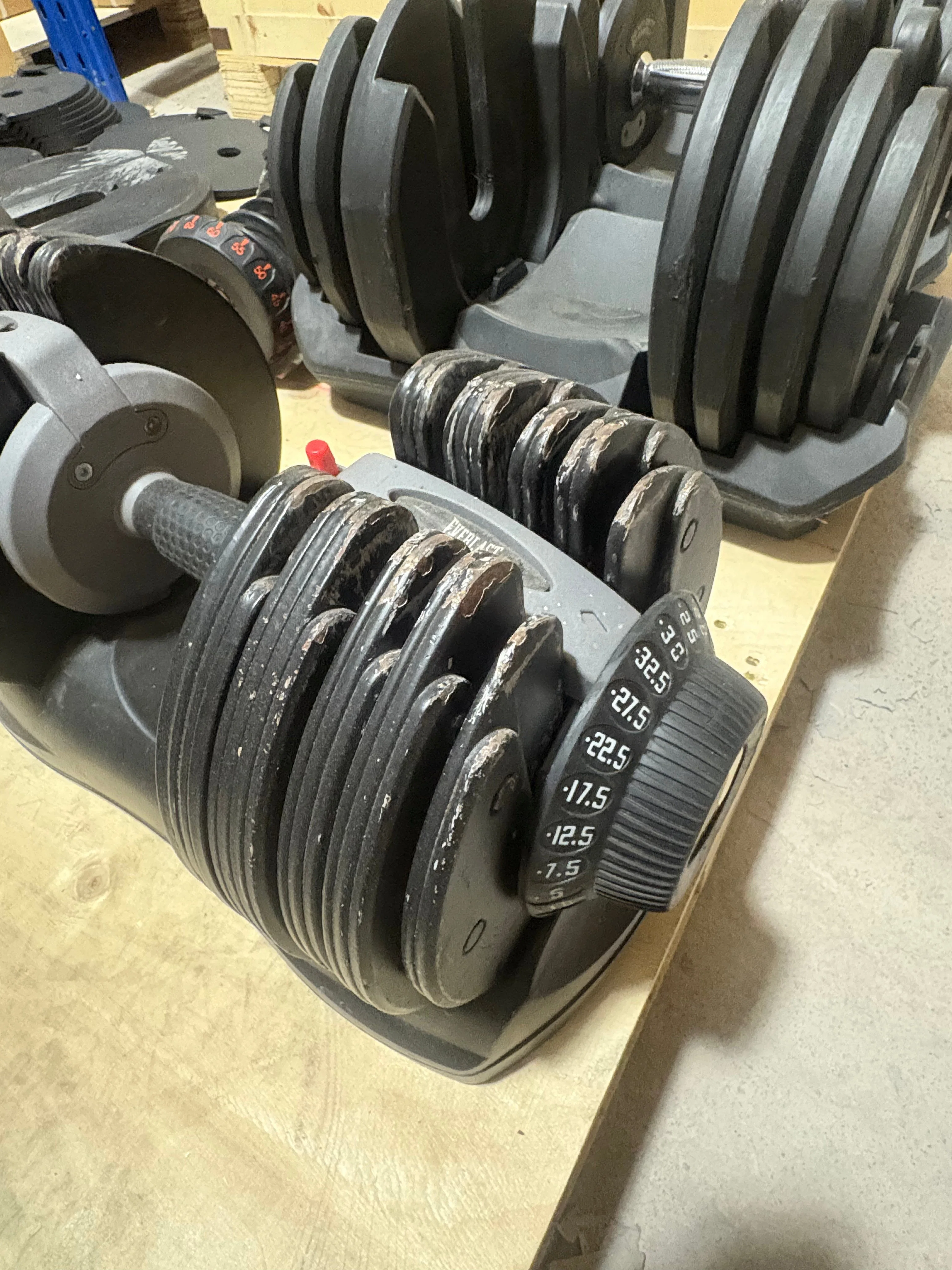 Single 5-32.5kg Adjustable Dumbbell