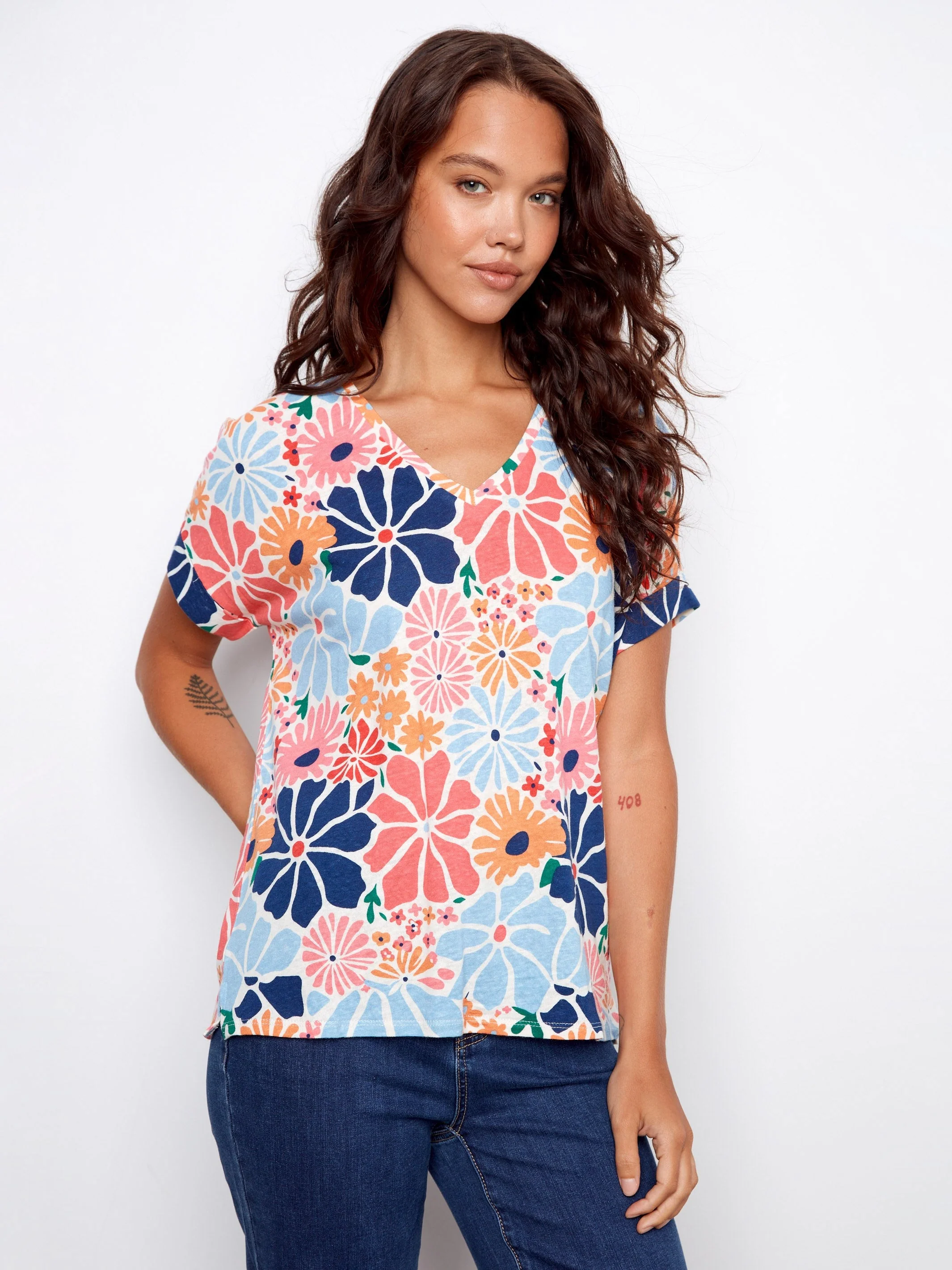 Printed Short Sleeve V-Neck T-Shirt - Retro Floral