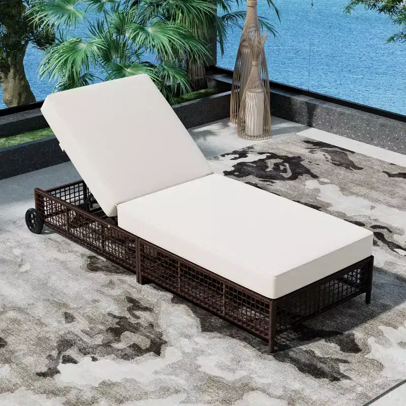 Clihome Outdoor Lounge Chair, Patio Chaise Lounge with 5-Position Backrest, Rattan Outdoor Lounge Chair with Cushion and Wheels for Poolside, Backyard